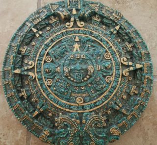 Vintage Turquoise Aztec Stone Mayan Calendar Wall Plaque 7 " Diameter Gilded