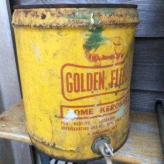 Vintage Golden Fleece H.  C Sleigh 4 Gallon Home Kerosine Oil Can Nr