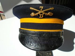 Us M1902 Cavalry Cap With Yellow Piping And 7th Cav.  Regiment Insignia