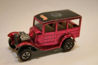 Hot Wheels - Classic 31 Ford Woody - 1969 - Redline - Pink Wow Look Jsh