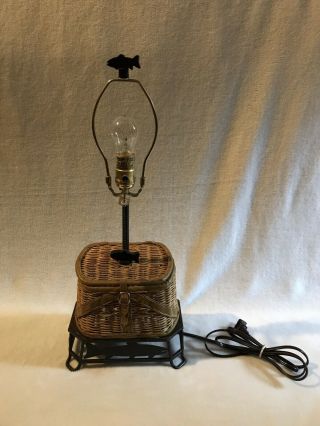 Vintage Primitive Fishing Creel Style Basket Lamp Light Rustic Lodge Cabin Decor