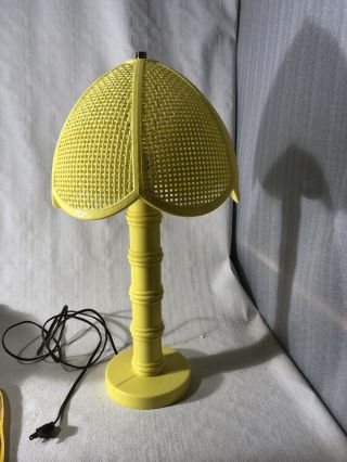 Vintage Mid Century Table Lamp Yellow Plastic 21 Inch