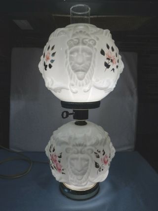 Vintage Gwtw Milk Glass Puffy Lion Head Banquet Parlor Lamp Hand Painted Roses