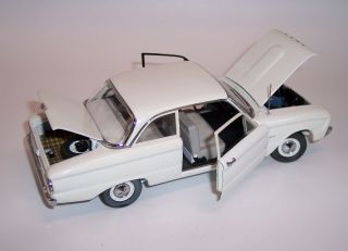 Franklin 1/24 1960 Ford Falcon 2 Door Sedan White Body