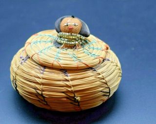 Vintage Seminole Indian Doll Head Sweetgrass Basket Native American Basketry