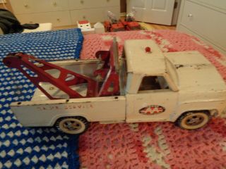 VINTAGE RED AND WHITE TONKA (MOUND MINN) AA WRECKER TRUCK OR RESTORE 2