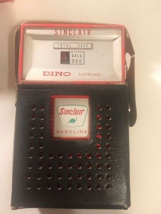 DINO Sinclair Gasoline Oil Advertising Gas Pump Transistor Radio 3