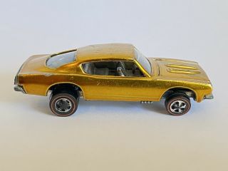1968 Hot Wheels Redlines Custom Barracuda Honey Gold US 3