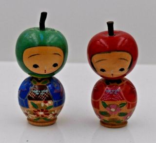 Vintage Hand Painted Japanese Kokeshi Wooden Doll 2.  5 " (6.  4cm) Red & Green Apple