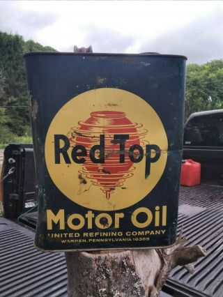 2 Gallon Red Top Motor Oil Can United Refining Company Warren,  Pennsylvania