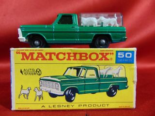 Lesney Matchbox 50 Ford Kennel Truck W/ 4 Dogs Boxed Auto Steer