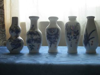 Vintage Japanese Blue & White Porcelain Vase Set Of 4 Multiple Patterns