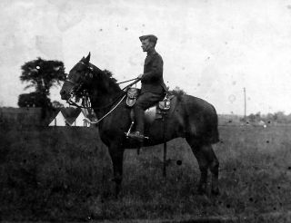 Pre Ww1 Wwi Canadian Militia Soldier - On Horseback At Camp