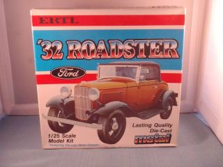 Vintage Ertl Ford 32 Roadster Die - Cast 1/25 Scale Model Kit