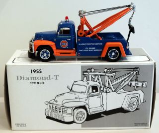 Dte 1:34 First Gear 19 - 1892 Gulf Tow Truck 1955 Diamond T Niob