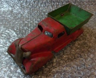 Vintage Wyandotte Green & Red Pressed Steel Dump Truck Toy