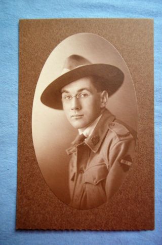 Wwi Photo Portrait Of Australian Soldier W/ Formation Badge