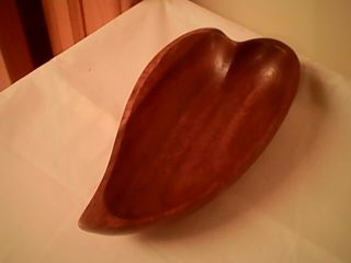Monkey Pod Wood Serving Bowl Heart Shaped Hand Crafted Carved Dish 7 1/2 "
