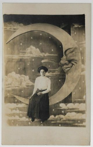 Woman/man In Moon - Studio Real Photo - Paper Moon - Riverview Expo - Chicago G60