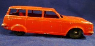Vintage Hubley 405 Red Die Cast Chevy Corvair Station Wagon 3
