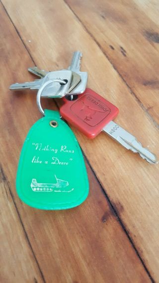 John Deere Key Chain With 4 John Deere Keys Snowmobile Vintage
