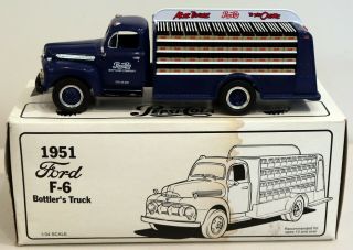 Dte 1:34 First Gear 19 - 1092 Christmas Pepsi Cola 1951 Ford F6 Bottlers Truck Nib