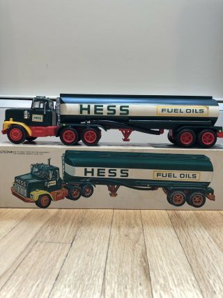 Vintage 1977 Hess Fuel Oils Truck Toy Tanker With Box Lights