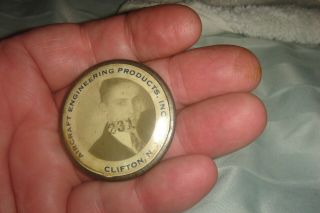 AIRCRAFT ENGINEERING PRODUCTS,  INC.  CLIFTON N.  J.  WWII Employee Badge 3
