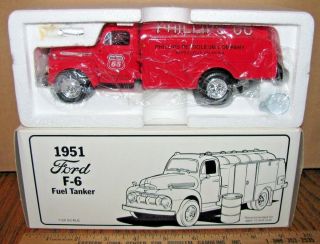 First Gear Phillips 66 Petroleum Fuel Tanker Ford 1951 F6 Truck 1/34 Toy 19 - 1034