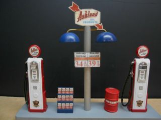 " Ashland " Gas Pump Island Display W/gas Price Sign,  1:18th,  Hand Crafted,