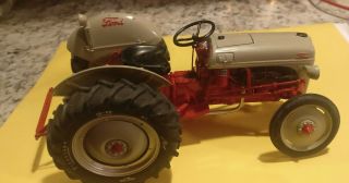 1:16 Danbury 1952 Ford 8n Tractor