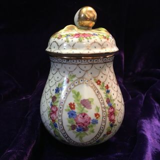Exquisite Chinese Porcelain Lidded Jar 6 1/4 " Gold Gilt