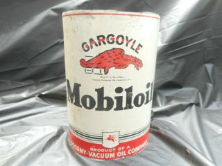 Vintage 1 Quart Mobil Gargoyle Motor Oil Metal Advertising Oil Can