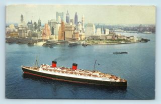 Cunard Line Rms Queen Elizabeth York City Ocean Liner Cruise Ship Postcard
