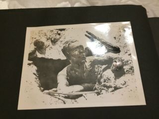 WW2 U.  S.  MARINE CORPS Guinea Campaign Photo Album Identified to soldier 3