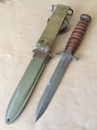 WWII 2 US M3 Utica guard marked Trench Fighting Knife Army M8 BMCO scabbard 3