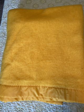 Vintage Chatham Acrylic Blanket Satin Trim Yellow 73”X 86” flaw 2