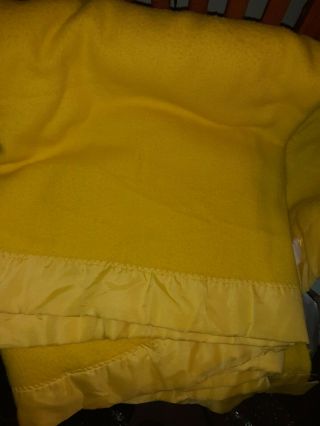 Vintage Chatham 90 " X 96 " Acrylic Bright Yellow Blanket Cheerful Nylon Trim Euc