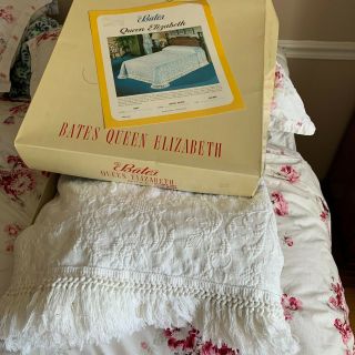 Vintage Bates Chenille Bedspread Queen Elizabeth Full White Fluffy Fringe