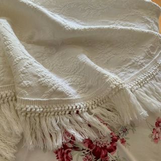 Vintage BATES chenille bedspread Queen Elizabeth full white fluffy fringe 3