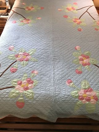 Vintage Cotton Handmade Hand Quilted Flower Applique Quilt Scalloped Edge 78”x86