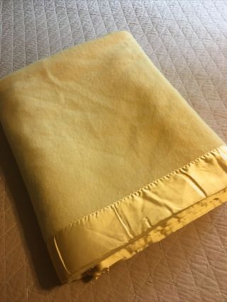 Vintage CHATHAM Wool Blanket Yellow SATIN TRIM 78 