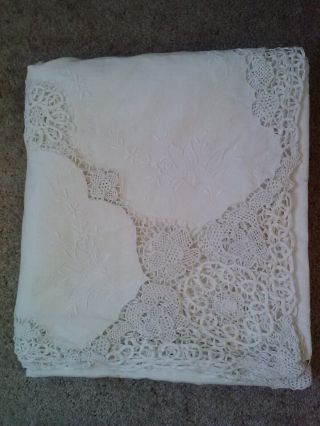 Vintage Hand Made White Linen Bobbin Lace Embroidered Banquet Table Cloth - 64x114