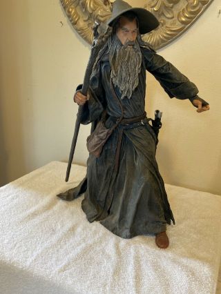 Neca Lord Of The Rings Gandalf Action 18” Figure