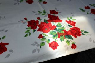 Vintage Wilendur Tablecloth Shaded Red Roses 56x68 4 Napkins 16x17 2