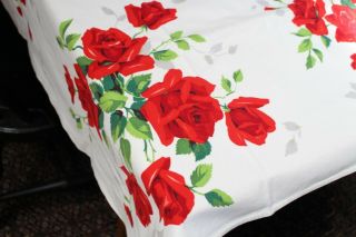 Vintage Wilendur Tablecloth Shaded Red Roses 56x68 4 Napkins 16x17 3