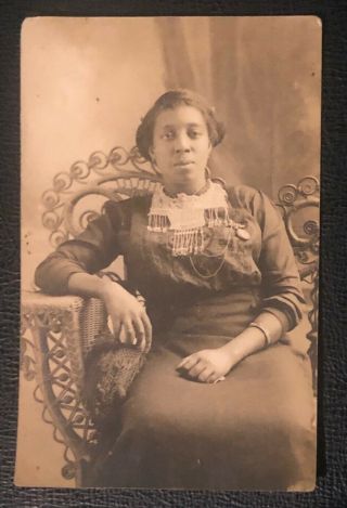 1906/15 Rppc Postcard African American Black - - Gorgeous Woman Formal Portrait