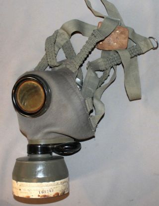 Wwii Ww2 German Military Draeger Gas Mask With Bag