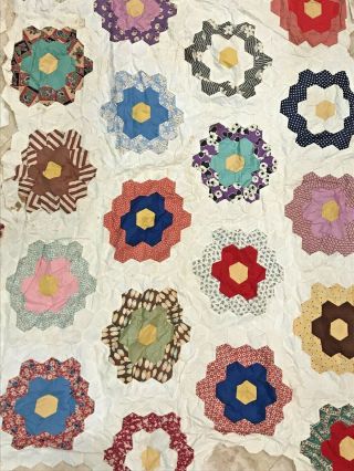Vintage Unfinished Hand Pieced Flower Garden Quilt Cutter Feed Sack Fabric Color