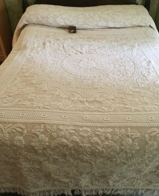 Size Queen Vintage Cotton Matelasse Bedspread Bates Queen Elizabeth 93 X 113 In